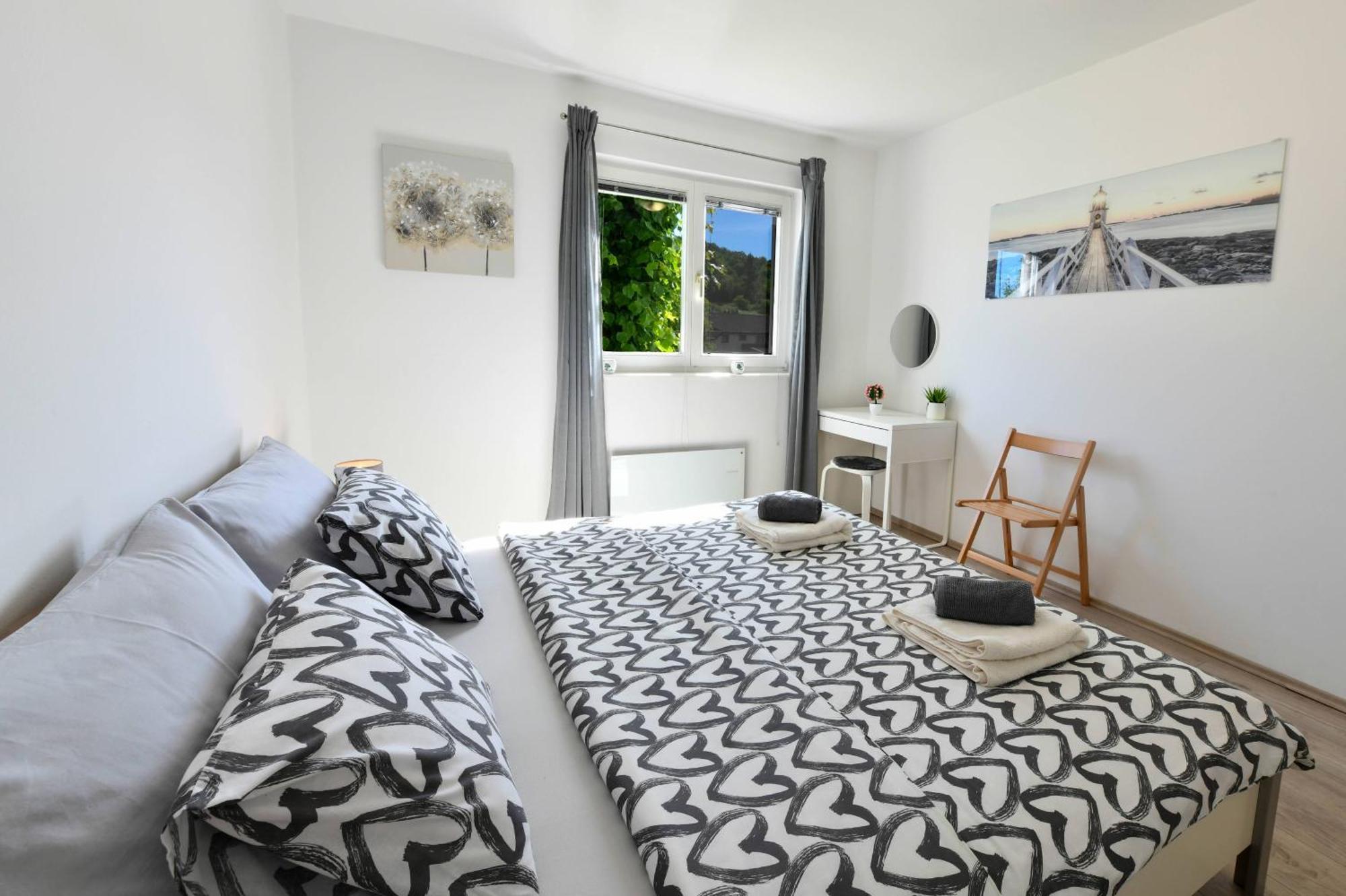 Apartman Tina Rakovica Εξωτερικό φωτογραφία