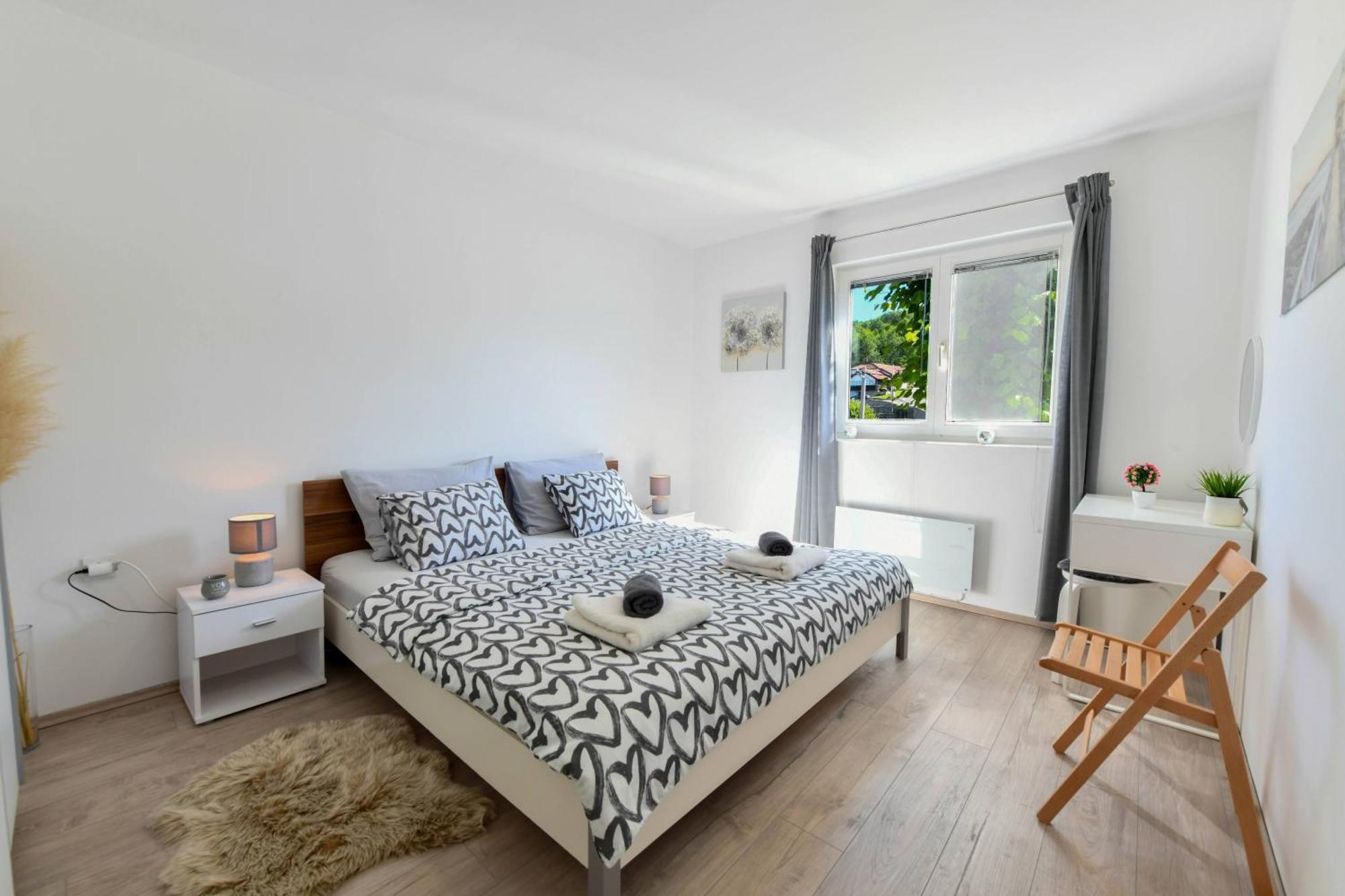 Apartman Tina Rakovica Εξωτερικό φωτογραφία