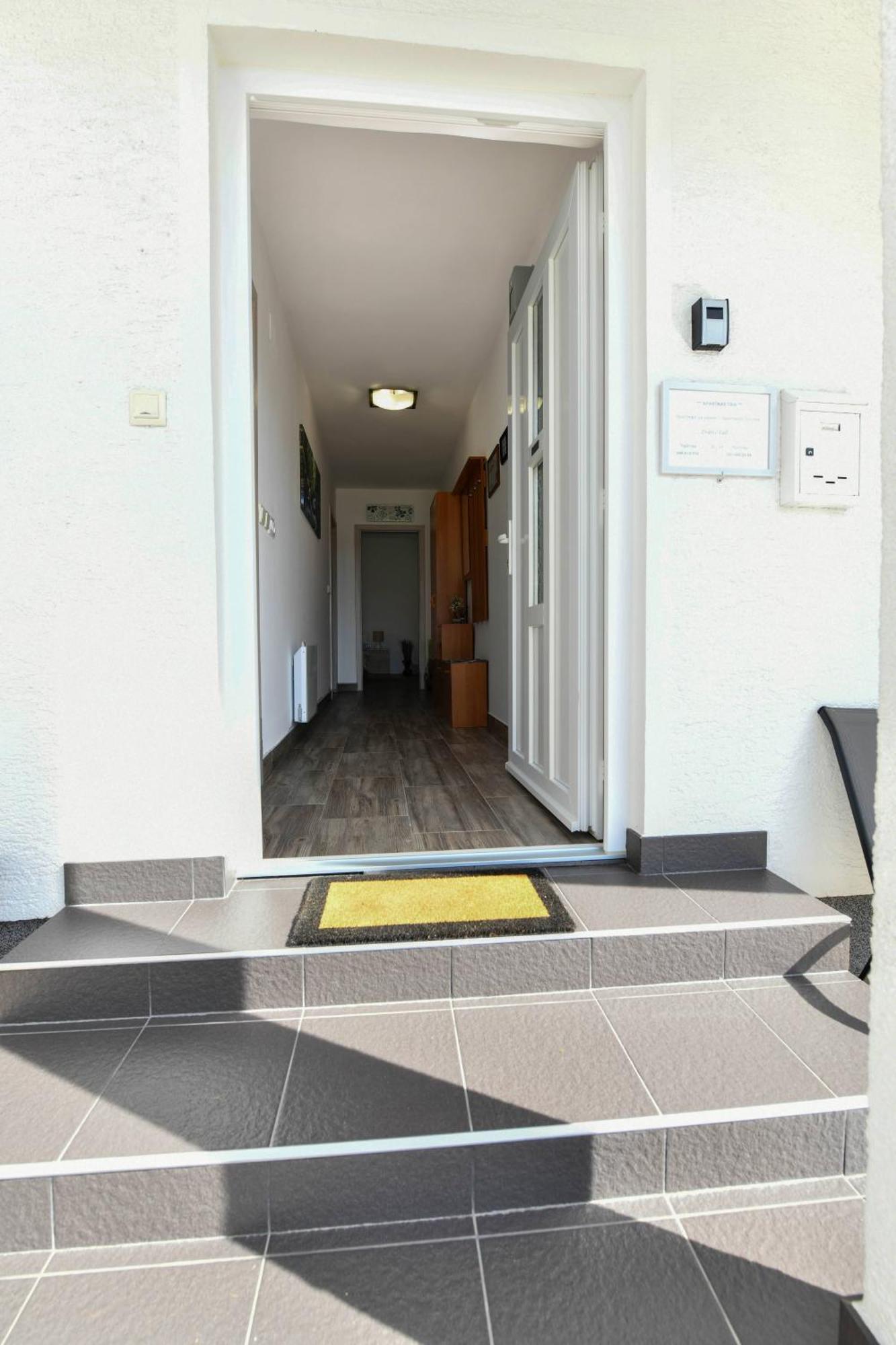 Apartman Tina Rakovica Εξωτερικό φωτογραφία